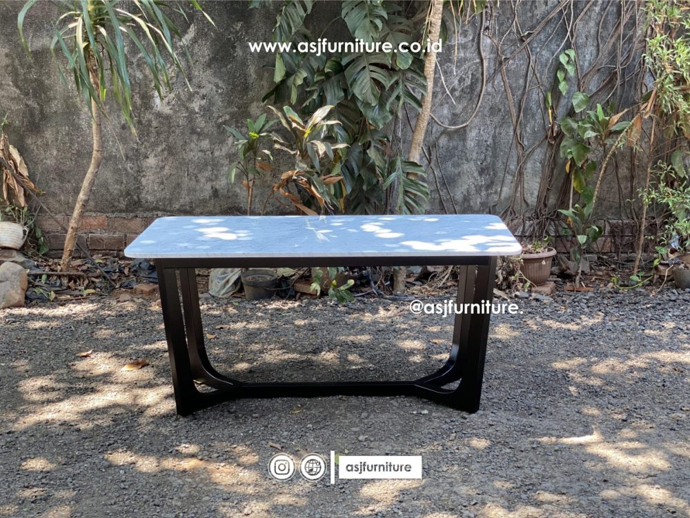 Meja Makan Jati Marmer Hitam Modern Mewah
