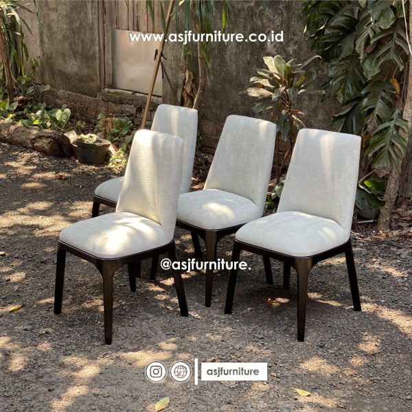 Kursi Makan Jati Dudukan Sofa Hitam Modern