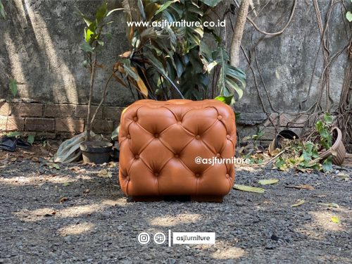 Kursi Stool Kulit Sapi Chester Klasik Mewah Kursi Stool Kulit Sapi Chester Klasik Mewah